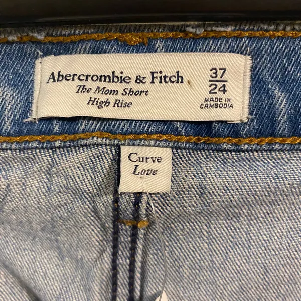 New NWT Abercrombie & Fitch High Rise The‎ Mom Short Curve Love 37 24 - Image 5
