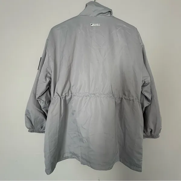 NWT  Utility Parka mineral gray size small - Image 4