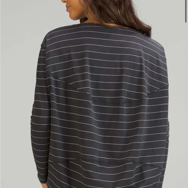 Lululemon Back in Action Long Sleeve Shirt Short Serve Stripe Graphite Grey Whit - Image 2