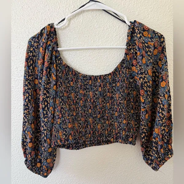 Angie Long Sleeve Floral Crop Top Medium - Image 5
