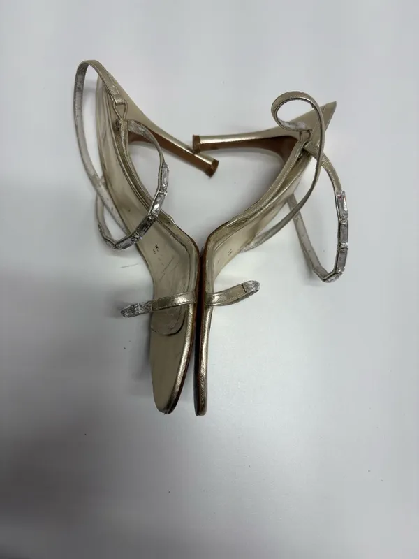 Stuart Weitzman Metallic Gold Leather‎ Strappy Sandals - Size 8. - Image 4