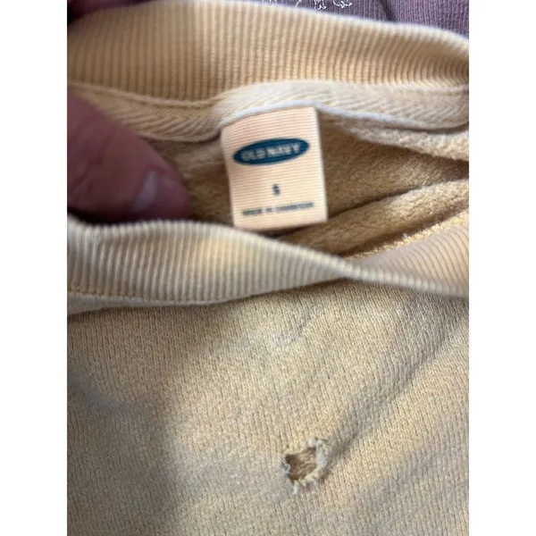 Old Navy Yellow top - Image 2