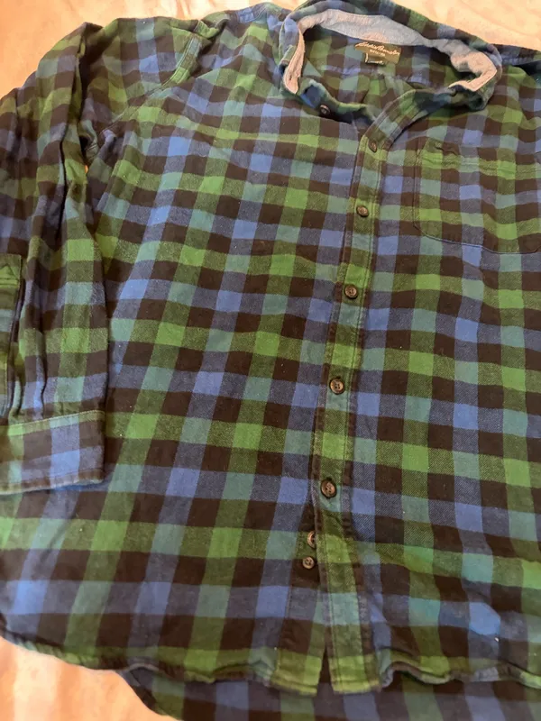 Eddie Bauer blue and green cotton flannel - Image 7