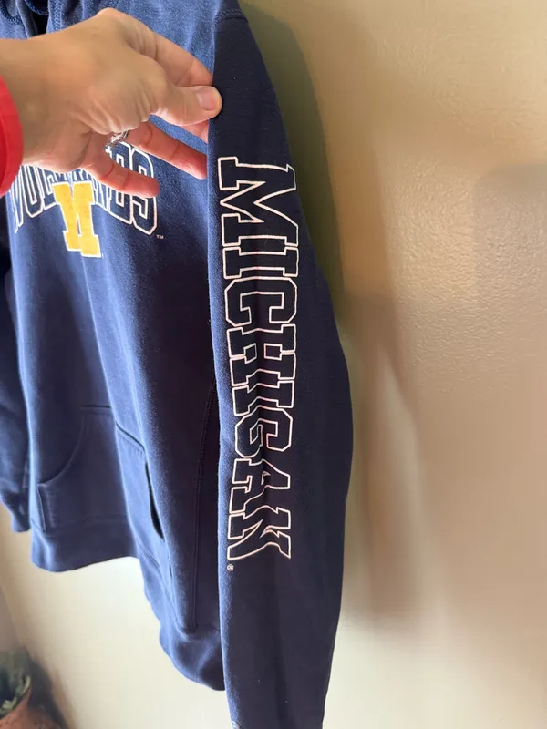 U of M Hoodie Blue Size M - Image 2