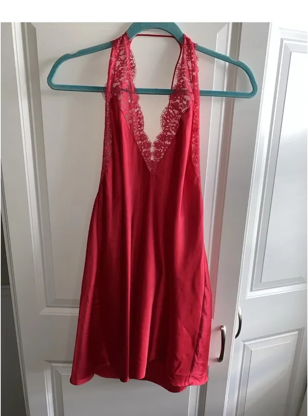 Victoria’s Secret Red Nightie Lingerie Medium Plunge Back V-Neck Lace Accents - Image 7