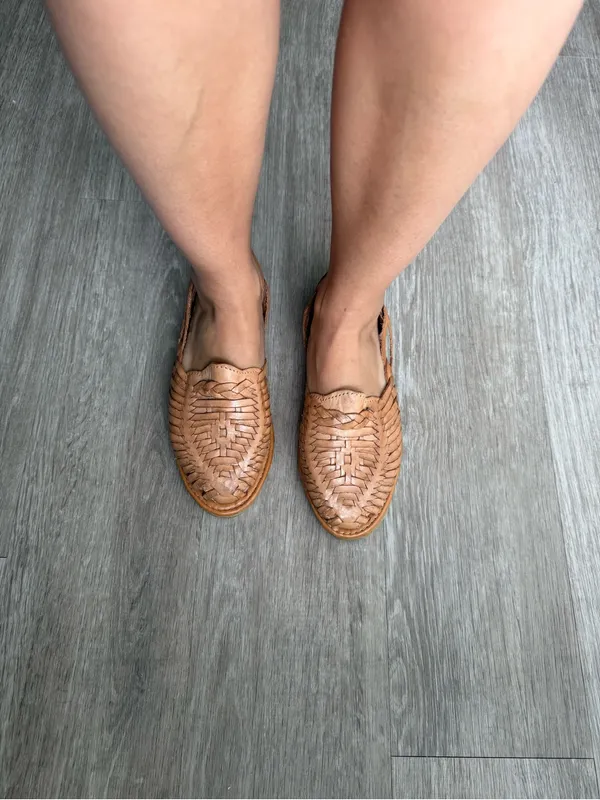 Authentic Mexican Leather Huaraches, Size 5 Tan - Image 10