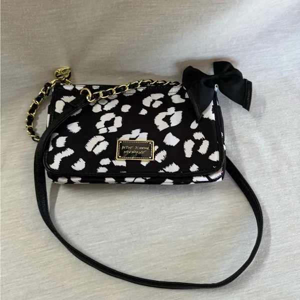 Betsey Johnson Black and White Shoulder Bag - Image 2