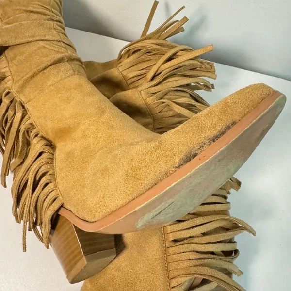 Pretty Little Thing- Tan Boots with Fringe - Image 7