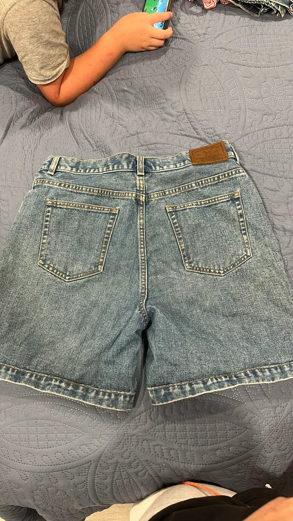 Levi’s Jean shorts - Image 4