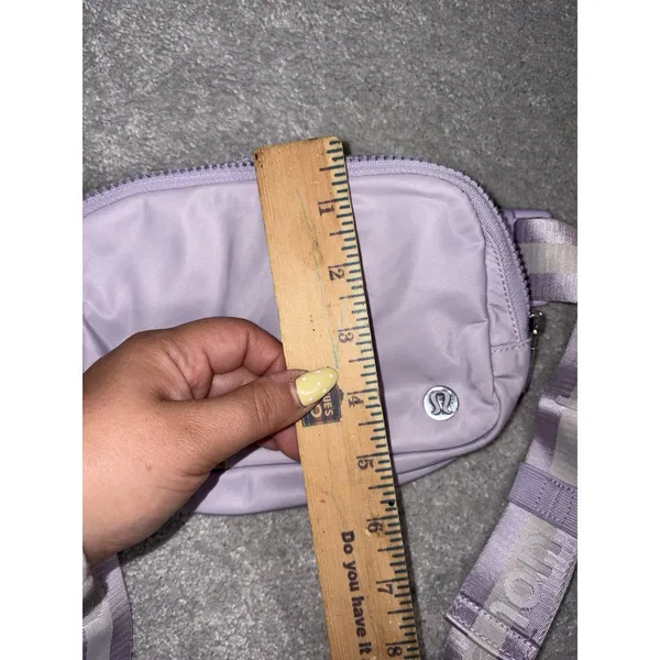 Lululemon Everywhere Belt Bag 1L Wordmark Strap Lavender Lilac Purple O/S - Image 11