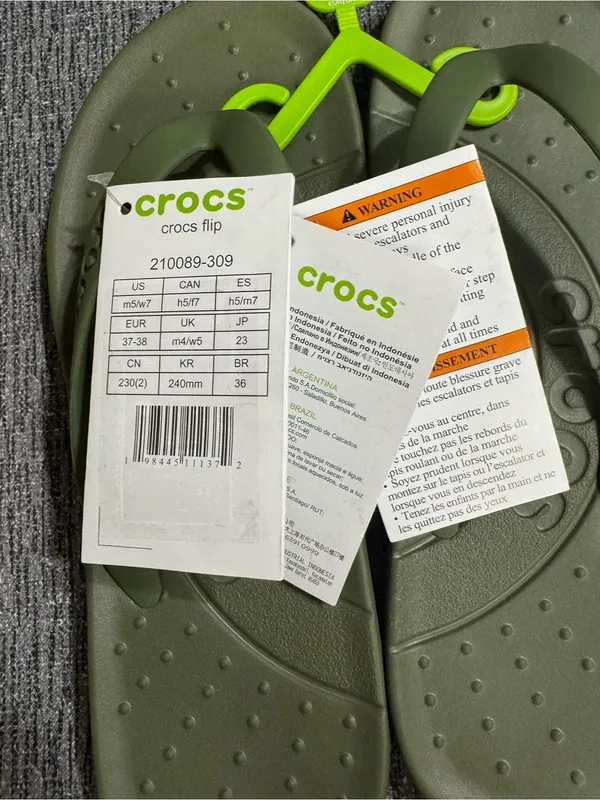 CROCS Gender Inclusive Flip Flop Sandals - Image 11