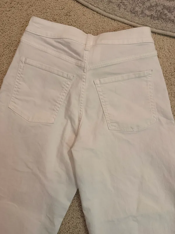 High-Rise Wow Wide-Leg Old Navy Jeans - Image 5