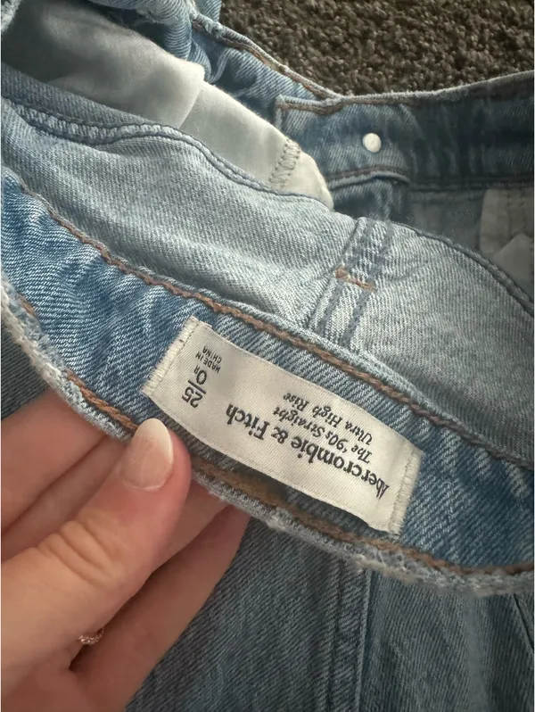 Abercrombie Jeans - Image 3