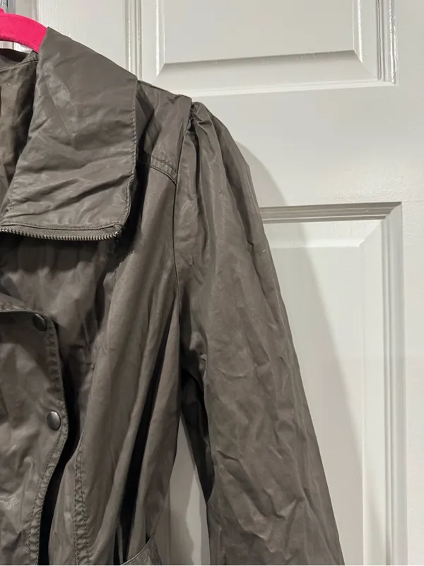Women's Taupe Utility Belted Jacket with Gathered Shoulders - Image 4