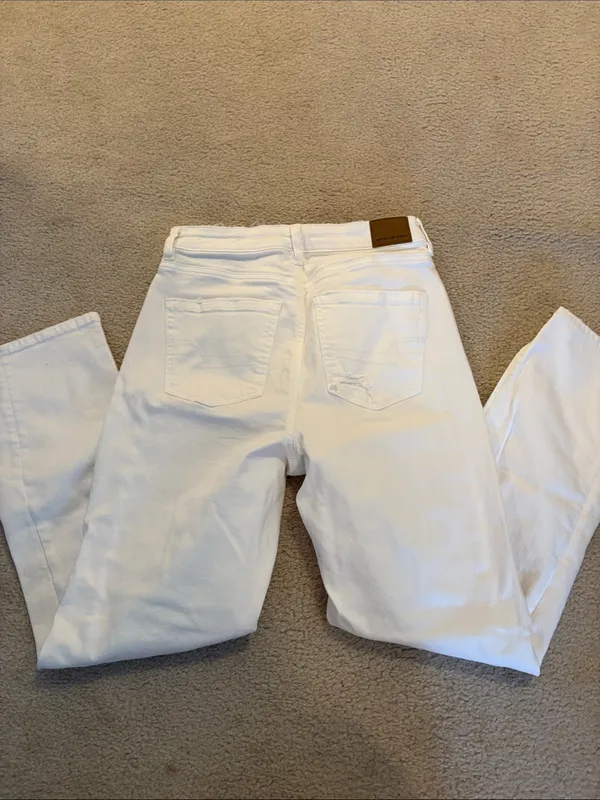 American Eagle Outfitters White Straight Leg Jeans with Distressed Knees - Image 2