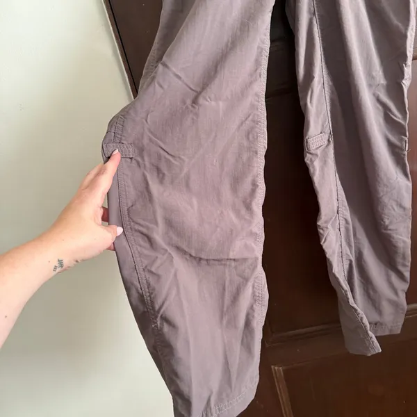 THE NORTH FACE | Dark Gray Convertible Roll up Hiking Pants | Size 8 Short - Image 3