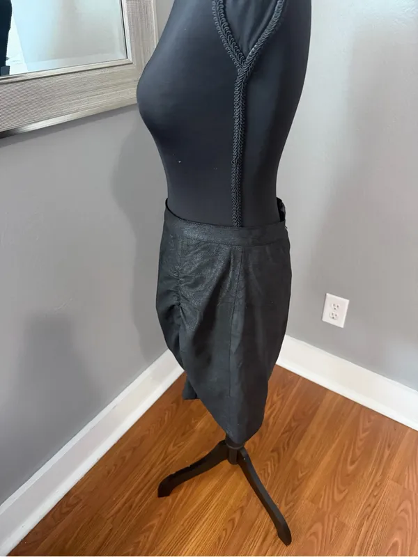 Free People Rumi Ruched Faux Leather Mini Skirt Black Minimalist Medium - Image 4