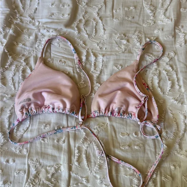 Hollister Size S/M Pink Floral Triangle Bikini Set - Image 6