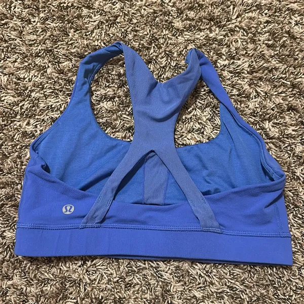 Lululemon Sports Bra Blue Size 6 - Image 2
