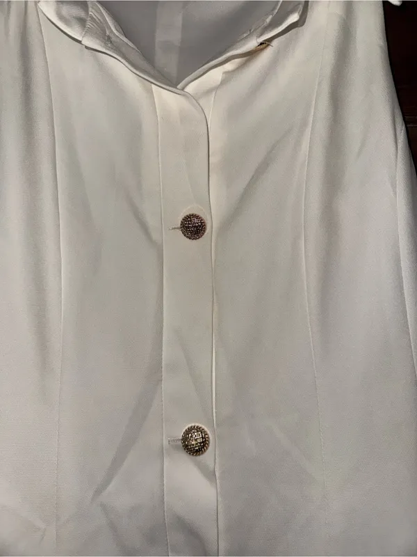entro White Sleeveless Collared Dress with Gold Buttons with pockets - Image 7