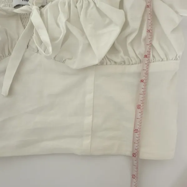 Aritzia Women's White Milkmaid Crop Top XS Puff Sleeve Tie Front Cottagecore Blouse Boho - Image 8