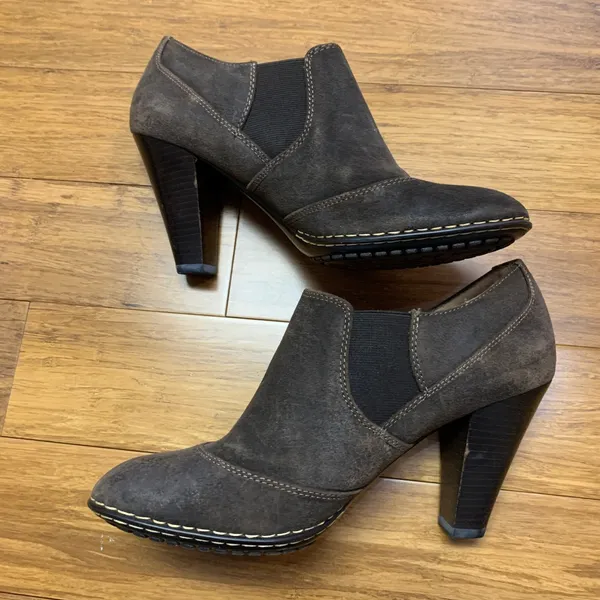 Sofft Womens Brown Suede Elastic Gore Heeled Shooties Ankle Boots Size 10M‎ - Image 3