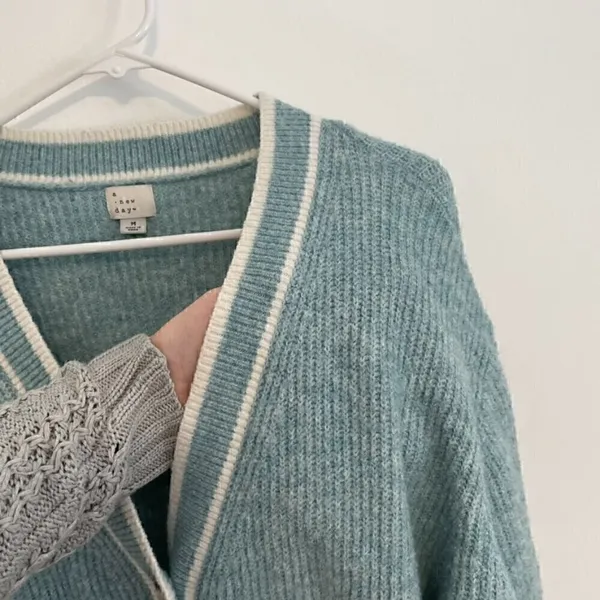 A NEW DAY Button Front Cardigan Light Blue White Varsity Stripe Preppy Sweater M - Image 7