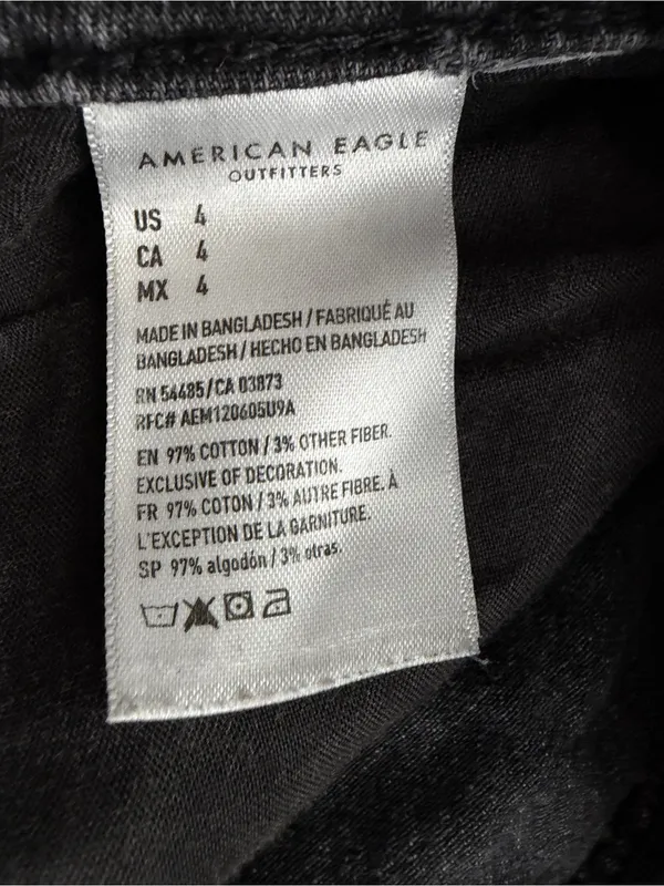 Women’s American Eagle Cross-Over Waist Black Mom Shorts - Image 3