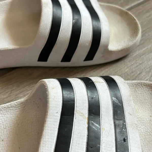 Adidas slides - Image 3