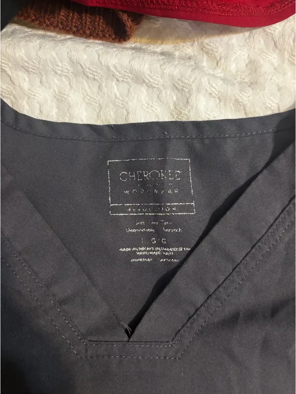 Cherokee Scrub Top - Image 2