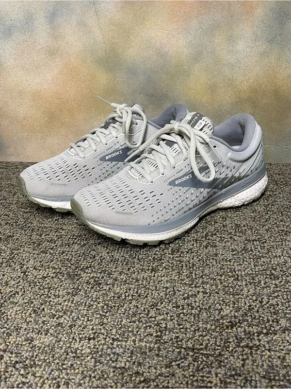 Brooks Ghost 13 Women's Gray Running Shoes Size 7.5B - Image 9