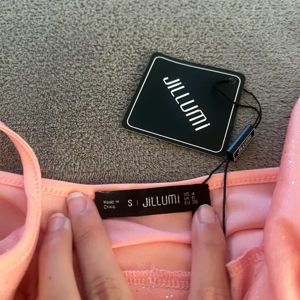 Jillumi pink maxi dress with sparkles, size S #glam #party Got for an event and arrived too late Never used and brand new Cinched waist area is adjustable - Image 6