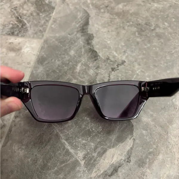 quay sunglasses - Image 4