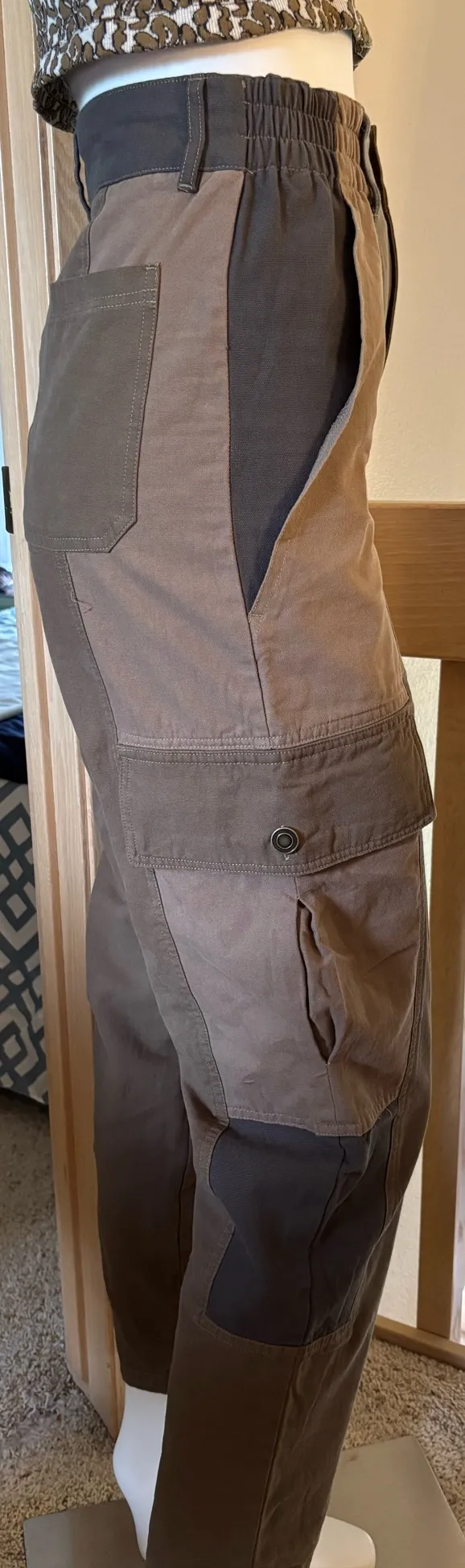 Gilded Intent elastic waist cargo joggers - Image 2