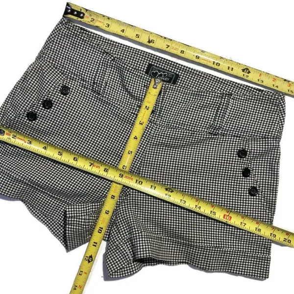 Vtg 90s Y2K tailored plaid tartan gingham cuff low rise shorts preppy academia M - Image 4