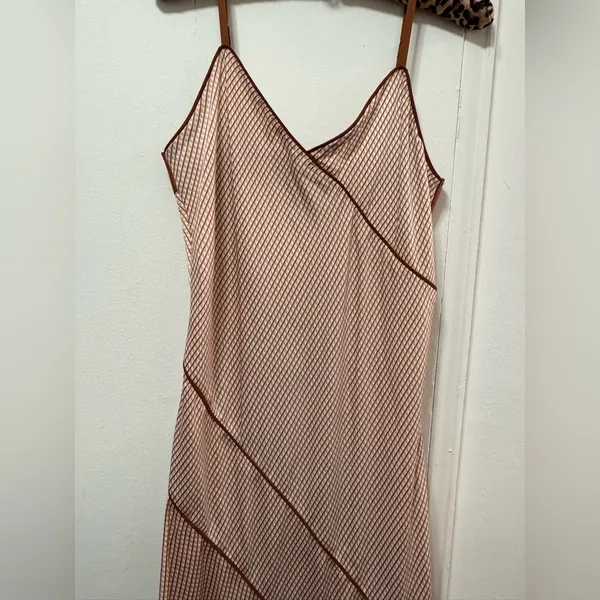 NWT $129 DKNY Dress Satin Mini Grid Print Adjustable Straps V Neck Women Medium - Image 5