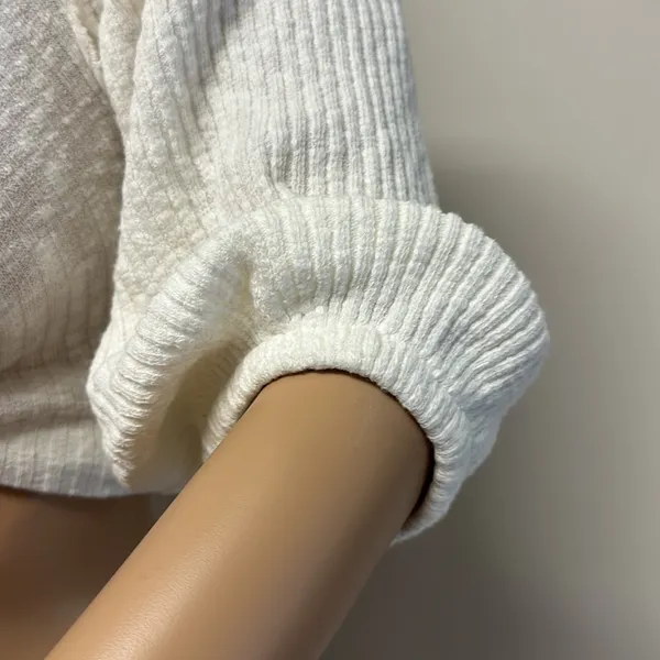 NWT Urban Outfitters Twisted Cropped Top - Image 4