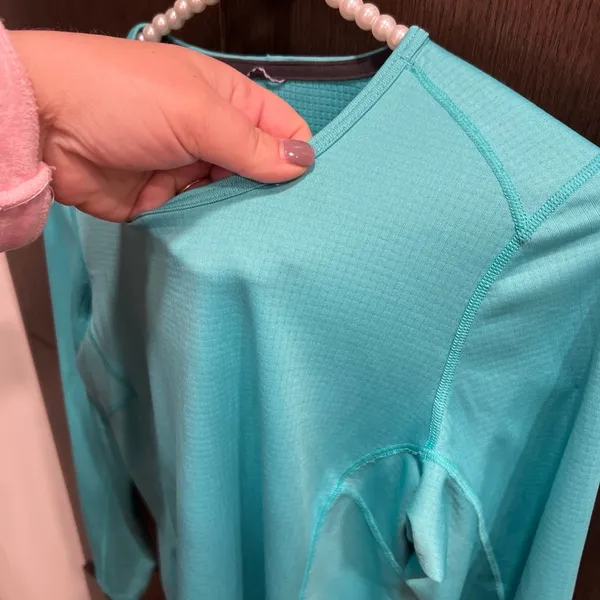 Patagonia mid-weight capilene baselayer‎ long sleeve woman’s small - Image 2
