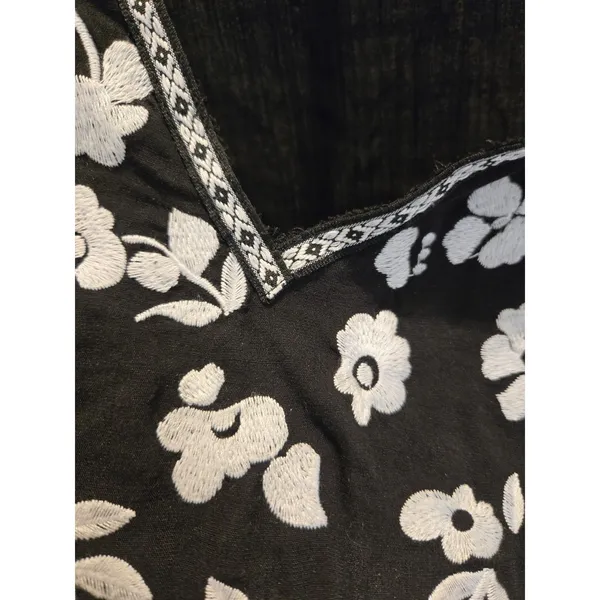 SHEIN Floral Embroidered Peplum Blouse Black V-Neck Ric Rac Top Women Size M - Image 3