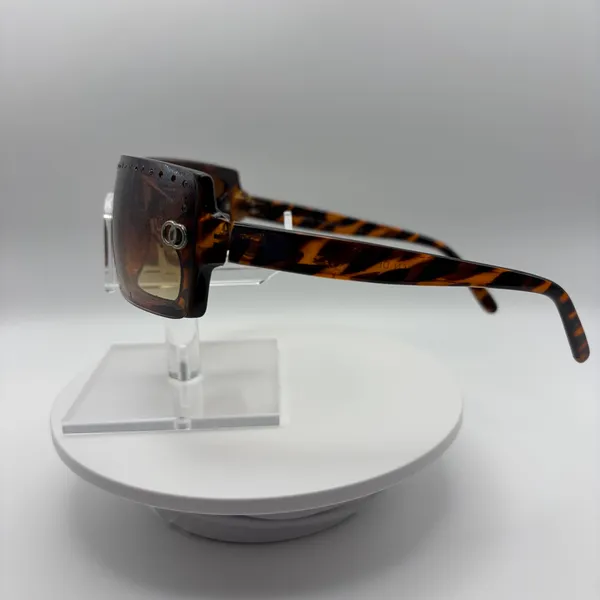 Y2K Brown Tortoise Studded Rectangle Shield Sunglasses - Image 3