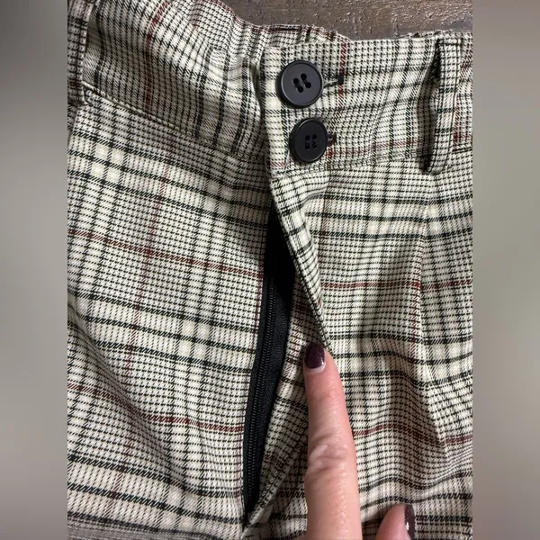 Full Tilt Black and Cream cuffed Plaid Trouser Pants - Image 9