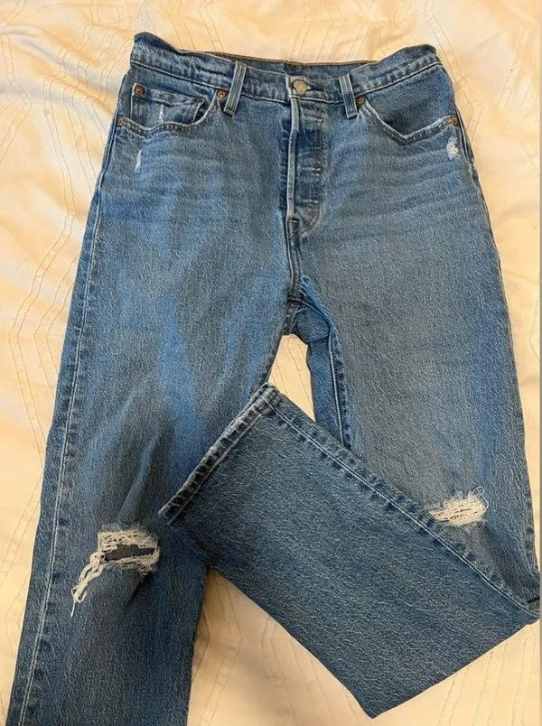 Levi's RIBCAGE STRAIGHT ANKLE WOMEN'S JEANS Samba Done - Light Wash size 29 - Image 4
