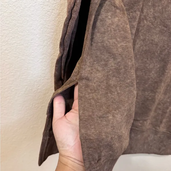 Brown Oversized Sweatshirt – New With Tags - Image 6
