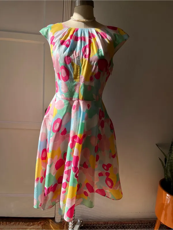 Boden• Watercolor Floral Retro Fit & Flare Cotton Dress• Sz 6 - Image 3