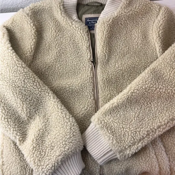 Abercrombie & Fitch Oversized Sherpa Zip‎ Up Bomber Jacket Size M - Image 4