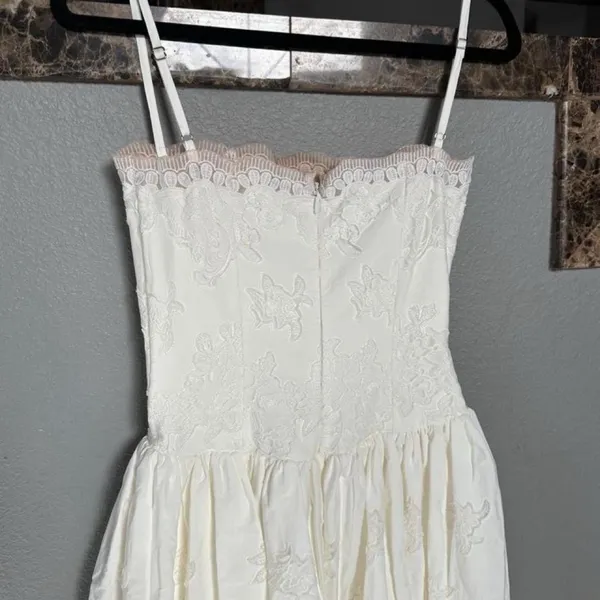 NWOT House of CB Chloe White Custom Lace + Cotton Midi Dress - Image 5