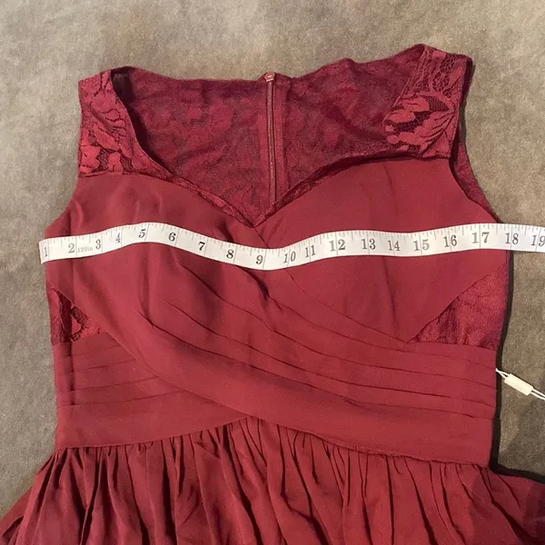 Woman’s A-Line V-Neck Chiffon Prom Bridesmaid or Formal Dress Size 8 NWT - Image 8