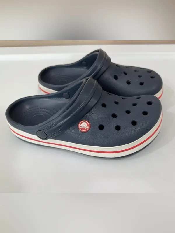 CROCS Navy Blue Classic Clog with Red-Trim Stripe - Image 2
