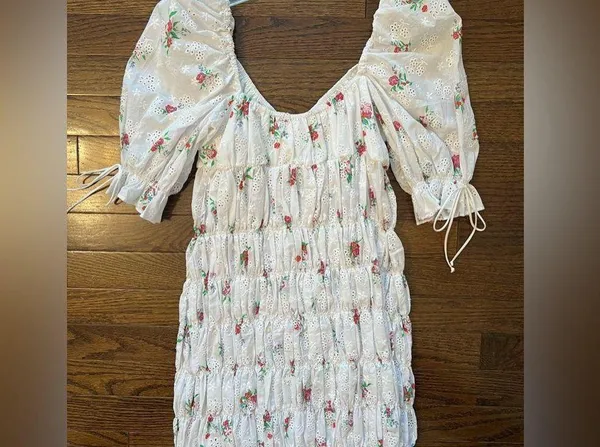 For Love and Lemons White Floral Smocked Mini Dress WORN ONCE - Image 7