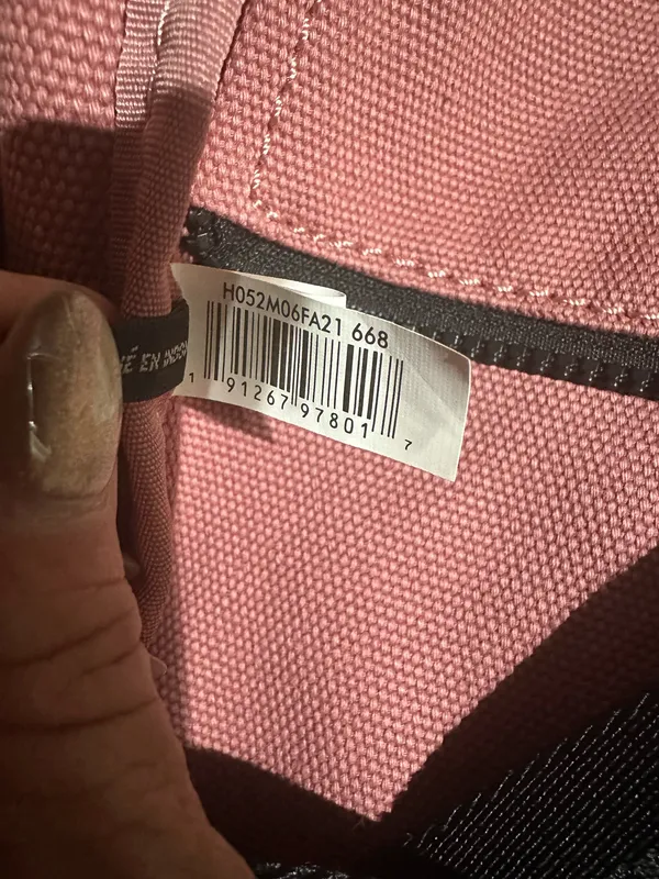 Marc Jacobs Tote Bag - Image 13